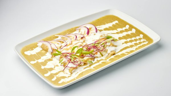 ¿Qué aspectos legales deben revisarse al comprar inmuebles en zonas de riesgo ambiental?